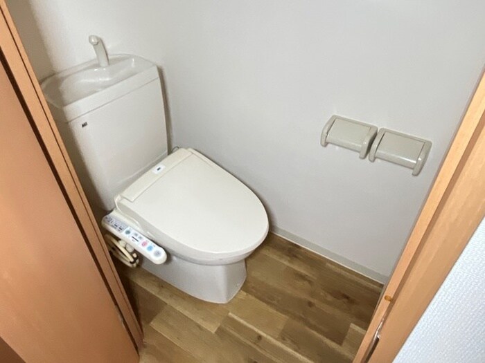 物件内観写真11　(トイレ)