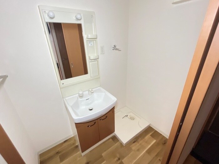 物件内観写真12　(洗面)