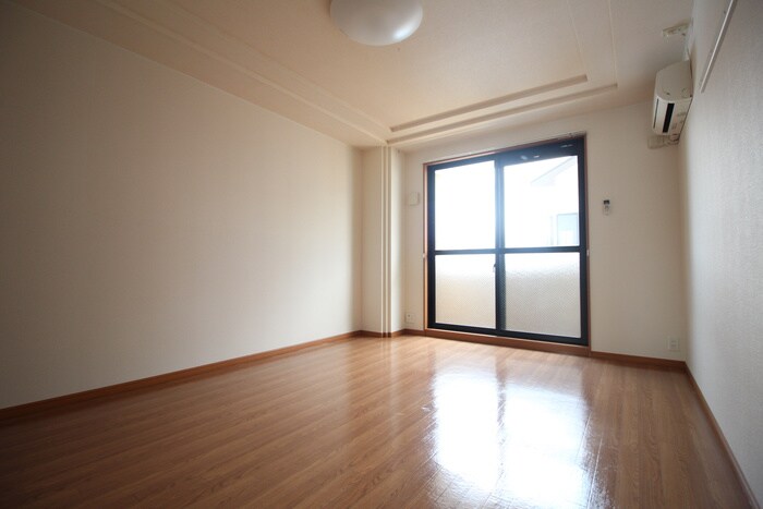 物件内観写真19　(居室)