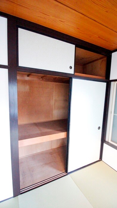 物件内観写真12　(収納)