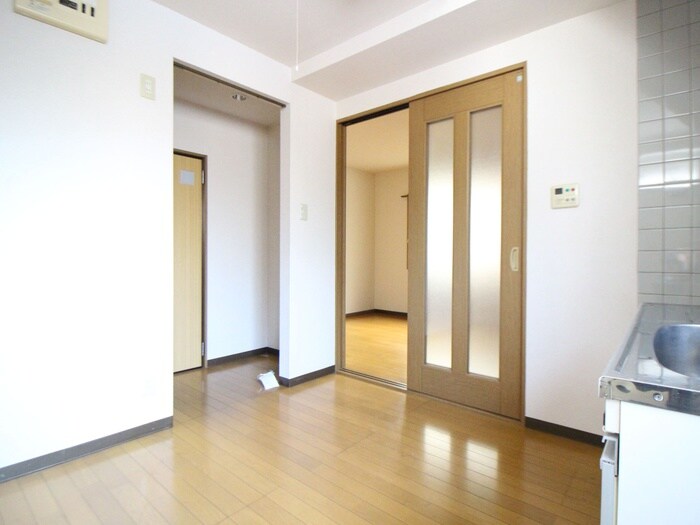 物件内観写真7　(居室)