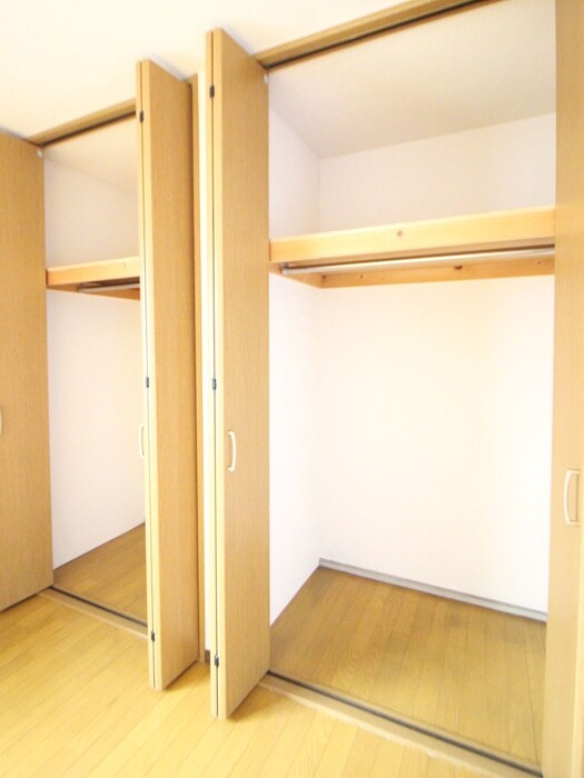 物件内観写真12　(収納)