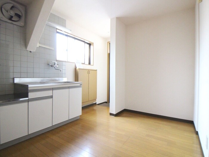 物件内観写真19　(廊下)