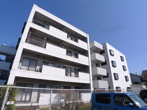 ドラゴンズパレス外観写真