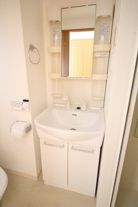 物件内観写真9　(洗面)