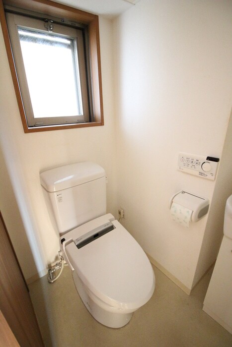 物件内観写真11　(トイレ)