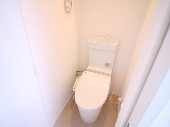 物件内観写真12　(トイレ)