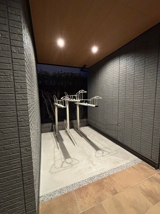 D-ROOMPREMIUM多磨霊園駅の駐輪場