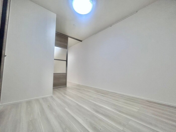 物件内観写真11　(居室)