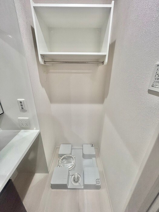 物件内観写真16　(洗濯機置場)