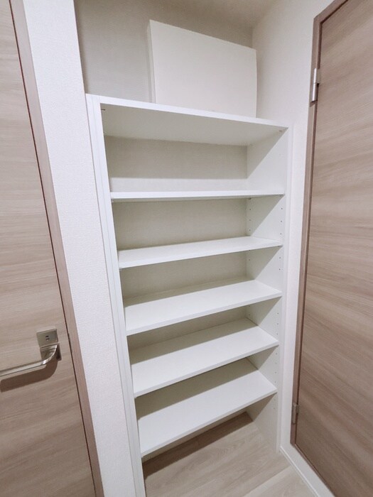 D-ROOMPREMIUM多磨霊園駅の靴箱