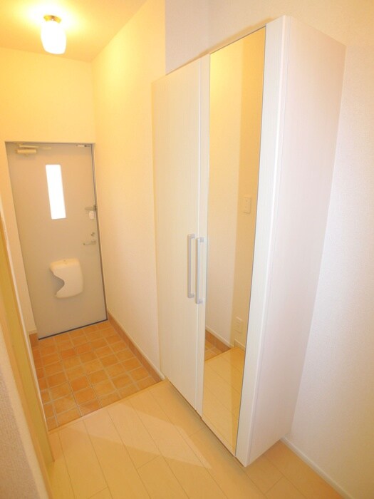 物件内観写真13　(廊下)