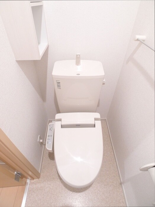 物件内観写真16　(トイレ)