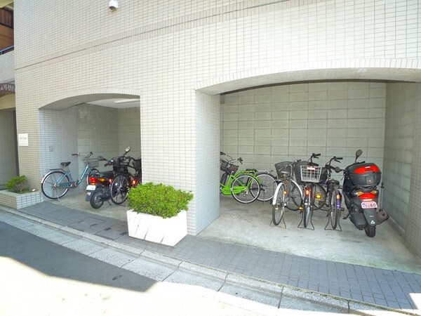 駐輪場