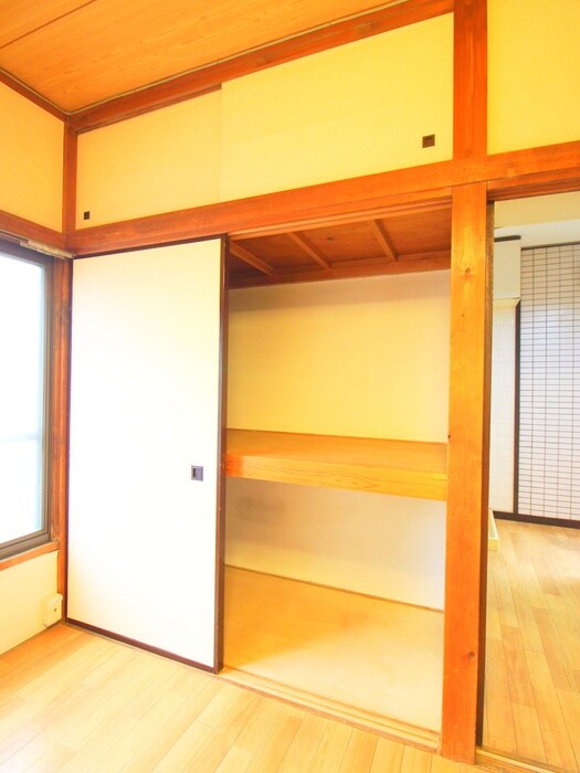 物件内観写真12　(収納)