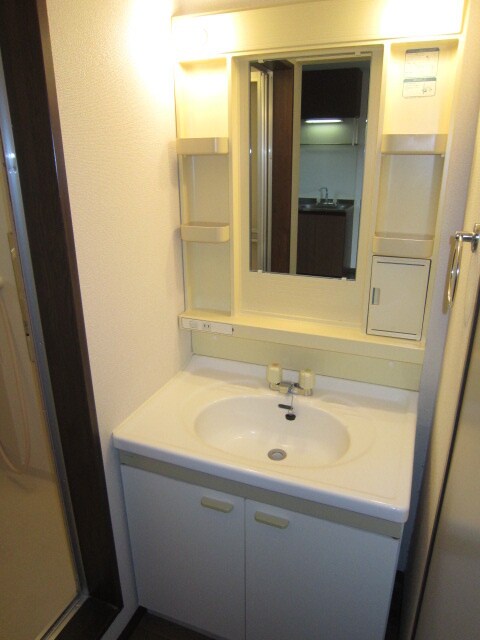 物件内観写真12　(洗面)