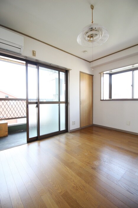 物件内観写真7　(居室)