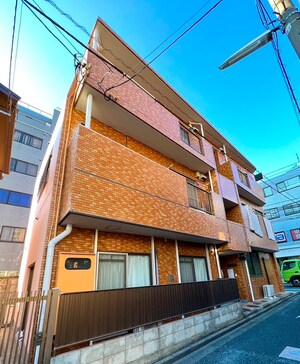 スカイビル外観写真