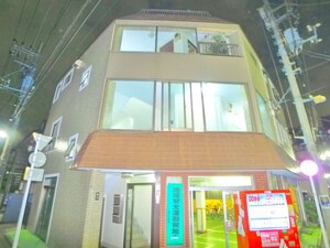 椎名ビル外観写真