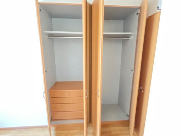 物件内観写真5　(収納)