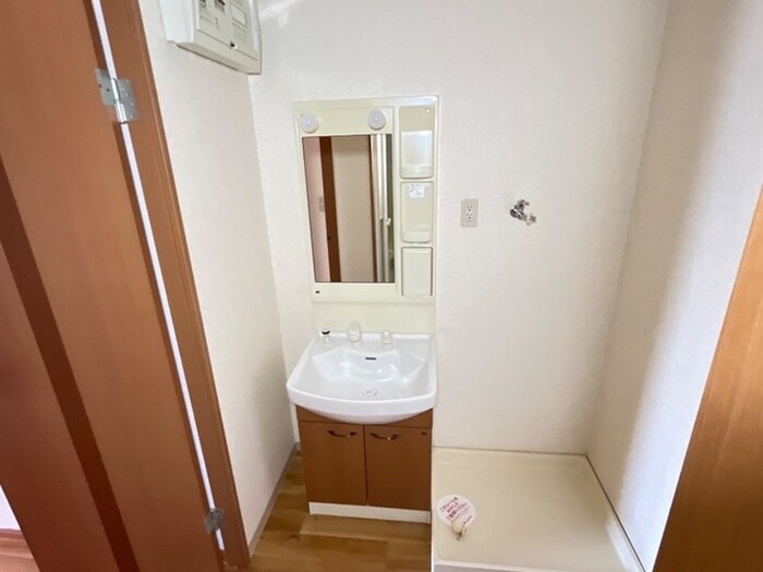 物件内観写真11　(洗面)