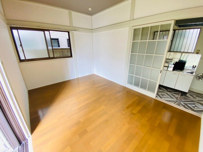 物件内観写真8　(居室)