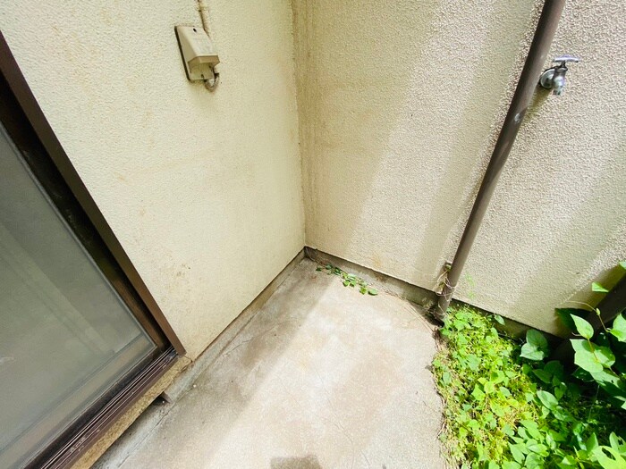 物件内観写真18　(洗濯機置場)