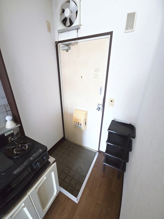 物件内観写真7　(玄関)