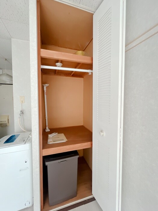 物件内観写真18　(収納)