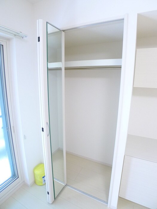 物件内観写真7　(収納)