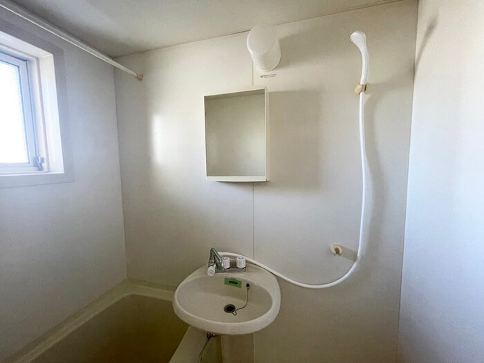 物件内観写真12　(洗面)