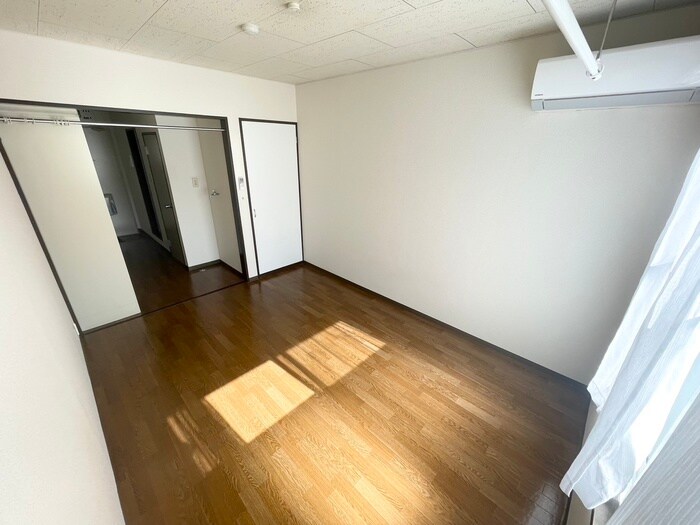 物件内観写真22　(居室)