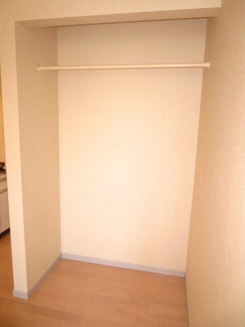 物件内観写真14　(収納)