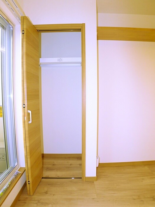 物件内観写真11　(収納)