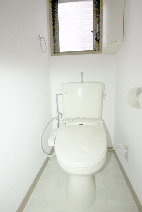 物件内観写真9　(トイレ)