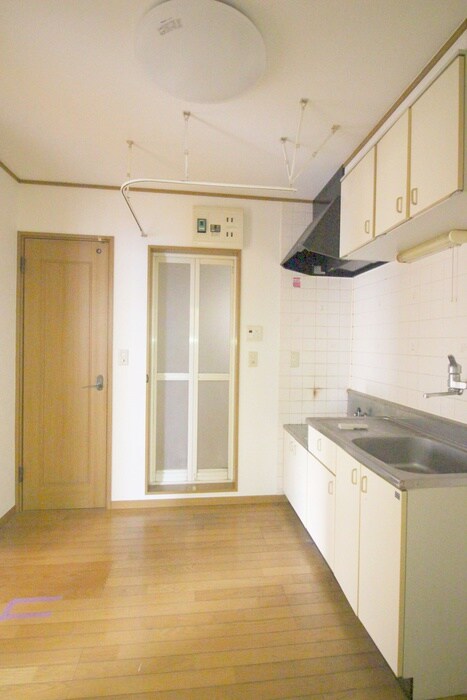 物件内観写真10　(廊下)