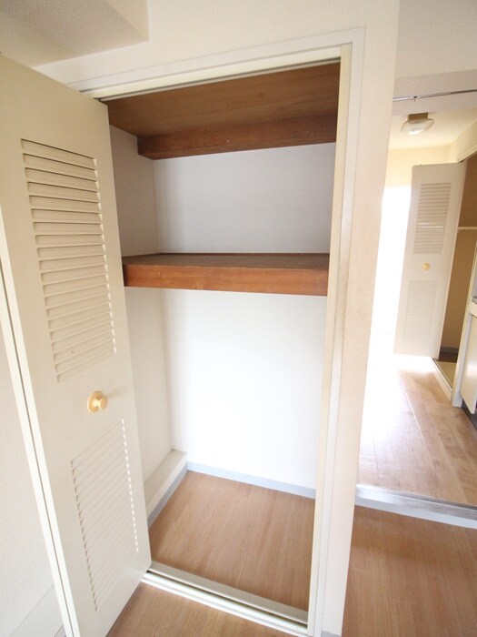 物件内観写真15　(収納)