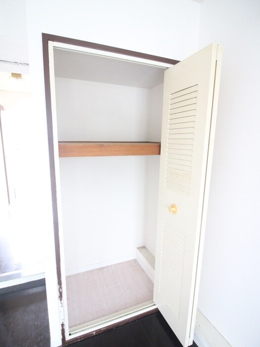 物件内観写真15　(収納)