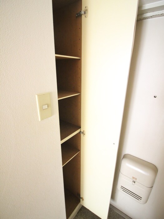 物件内観写真18　(靴箱)