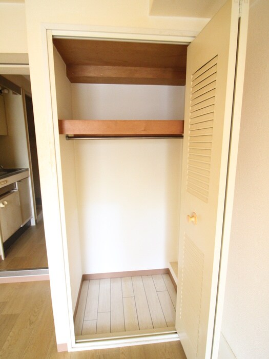 物件内観写真21　(収納)