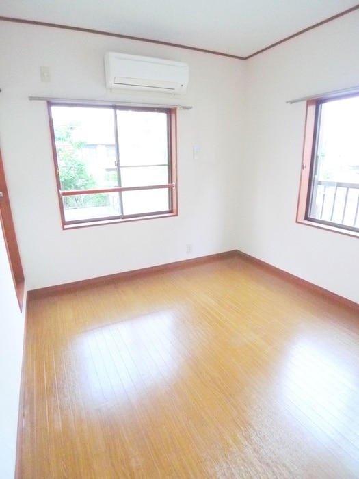 物件内観写真5　(居室)