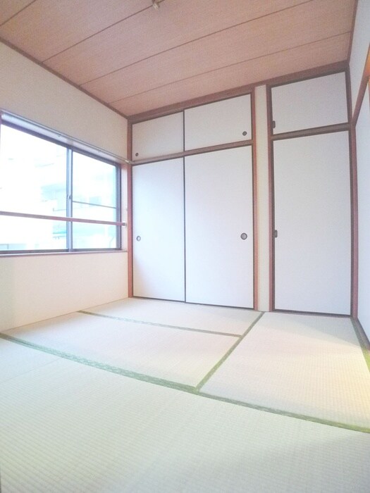 物件内観写真6　(居室)