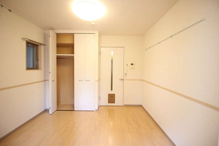 物件内観写真5　(居室)