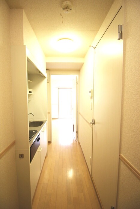 物件内観写真13　(廊下)