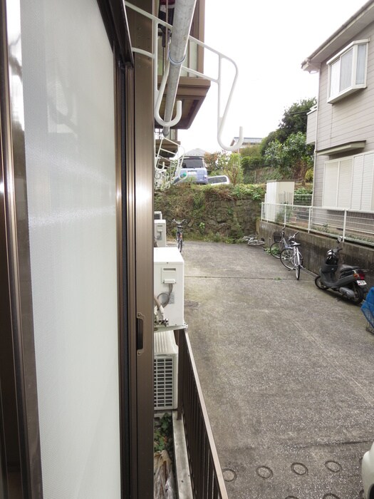 物件内観写真16　(室内からの展望)