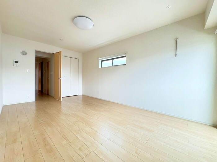 物件内観写真5　(居室)