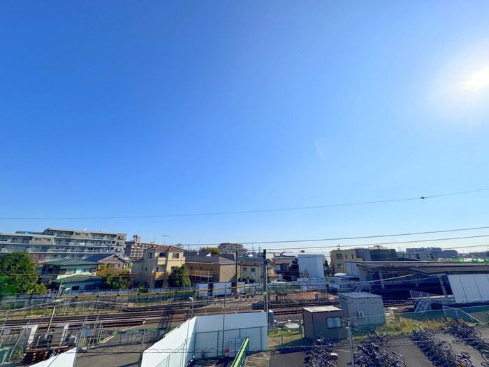 物件内観写真16　(室内からの展望)