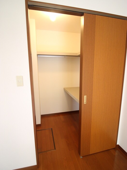 物件内観写真14　(収納)