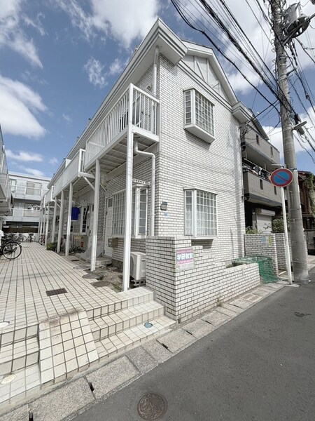 ローズアパートQ54番館E棟外観写真