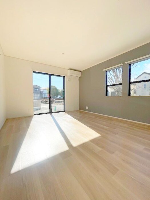 物件内観写真7　(居室)